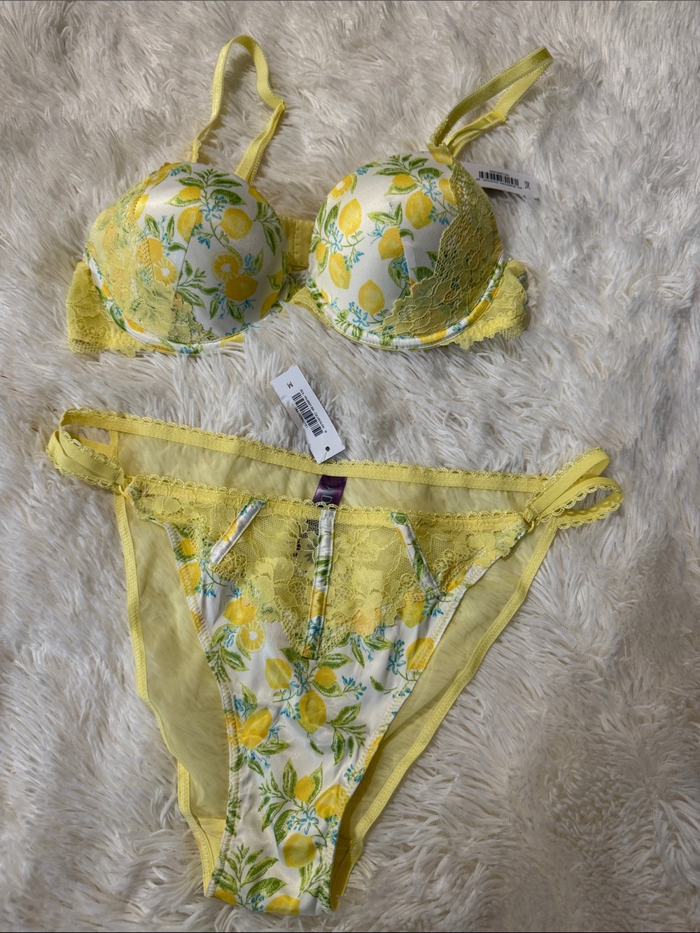 Adore Me Yellow Lemon-Print Lace Bra & Bikini Set